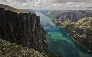 fiordos de Lyserjord