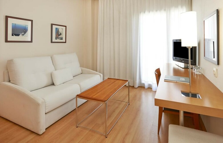 Hotel Catalonia Barcelona Beach