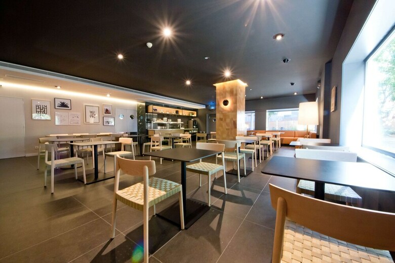 Aparthotel Atenea Vall�s