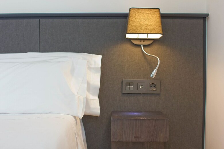 Aparthotel Atenea Vall�s