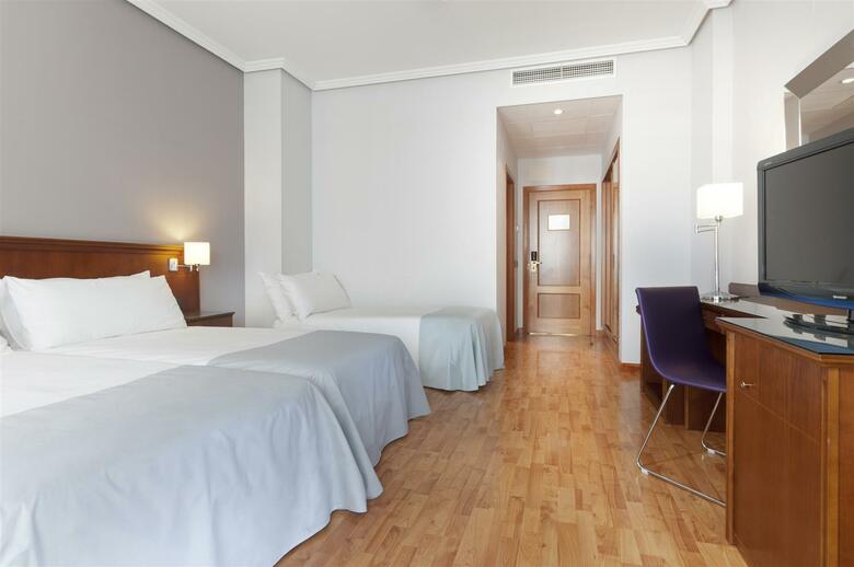 TRYP Madrid Cibeles Hotel