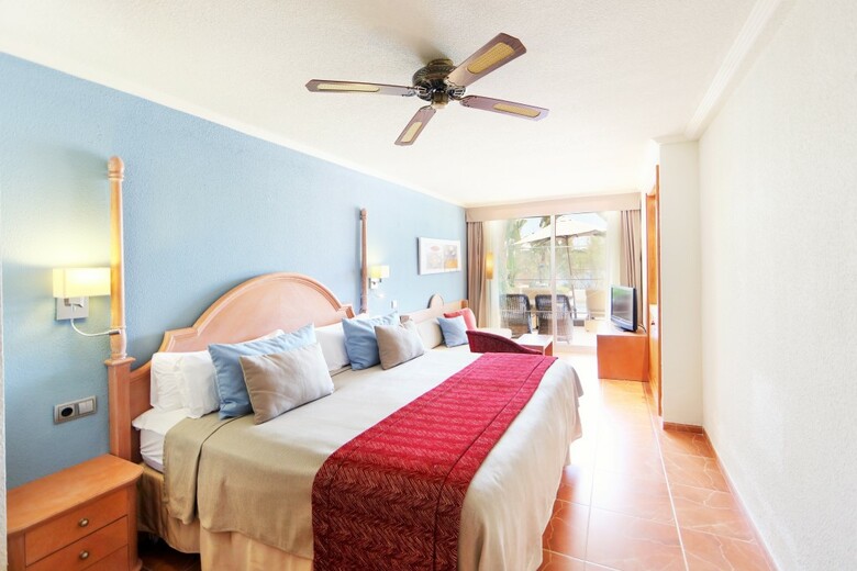 Hotel Iberostar Jard�n Del Sol Suites - Adults Only
