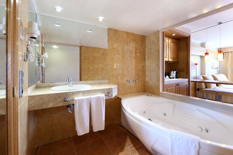Hotel Iberostar Jard�n Del Sol Suites - Adults Only
