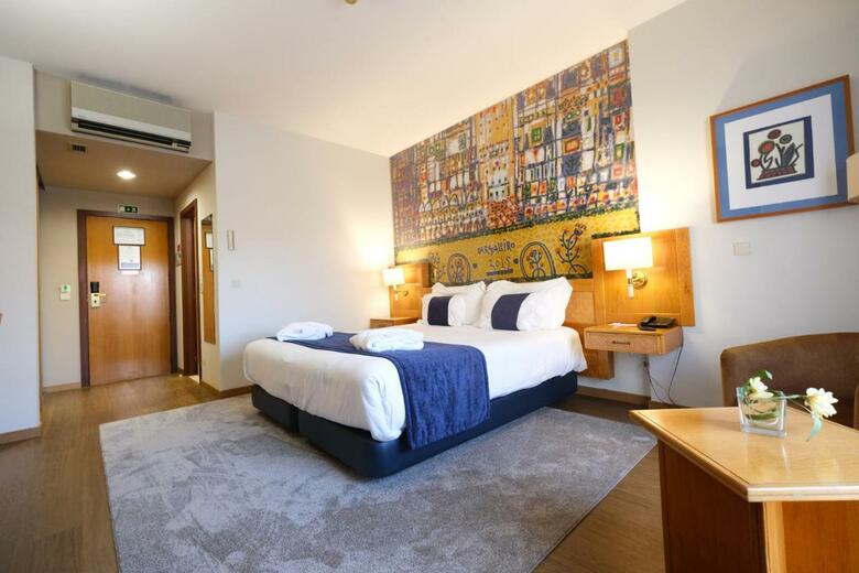 Hotel Rainha D. Amelia, Arts & Leisure
