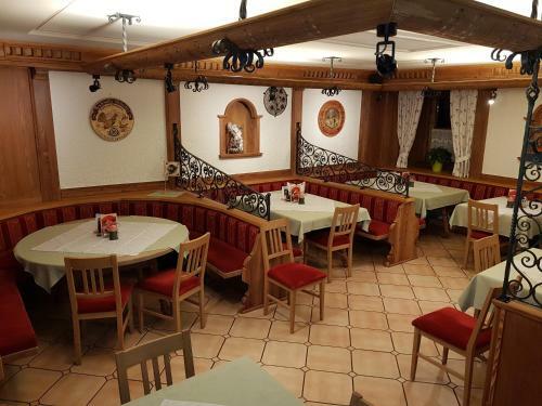 Hostal Gasthof - Restaurant L�cker