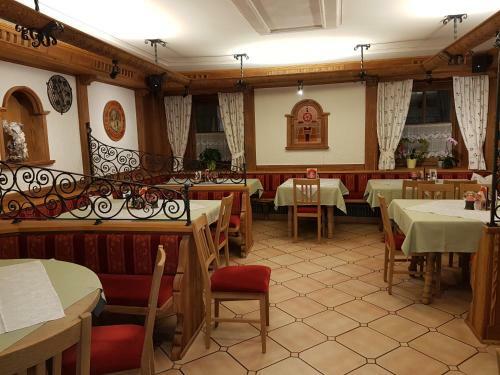Hostal Gasthof - Restaurant L�cker