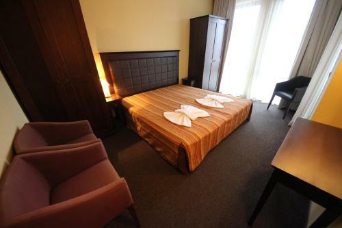 Menada Apartments In Royal Beach