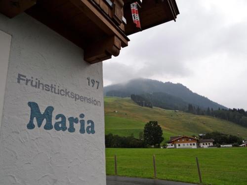 Hostal Ski & Bike Pension Maria