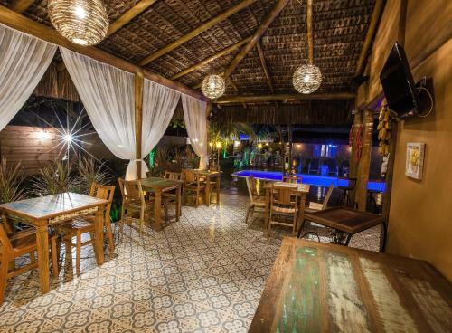 Hostal Pousada De Charme Emirados