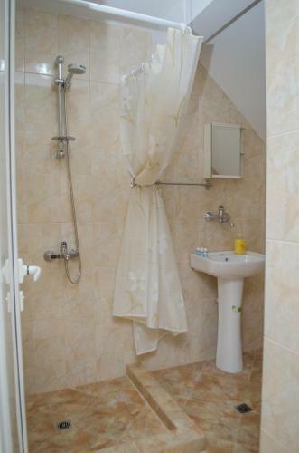 Hostal Guest House Joji