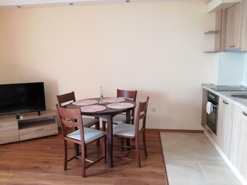 Golden Dunes Primorsko Apartments