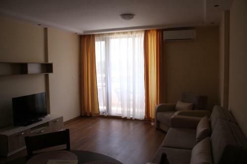 Golden Dunes Primorsko Apartments