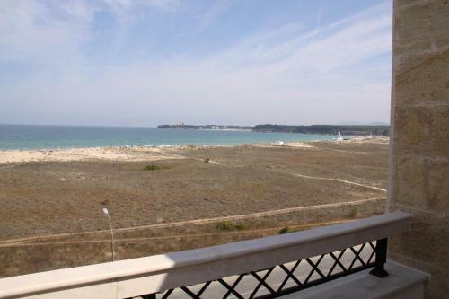Golden Dunes Primorsko Apartments