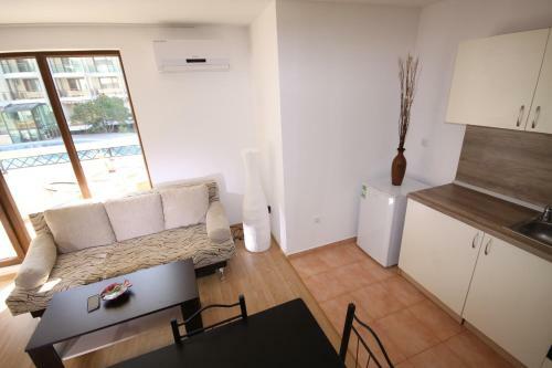 Golden Dunes Primorsko Apartments