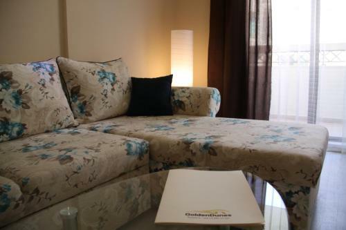 Golden Dunes Primorsko Apartments