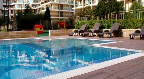 Golden Dunes Primorsko Apartments