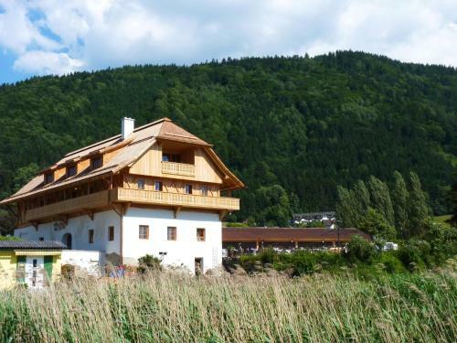 Hotel Stiftsschmiede Ossiach