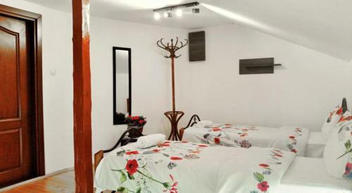 Hostal Guest Rooms The Old House