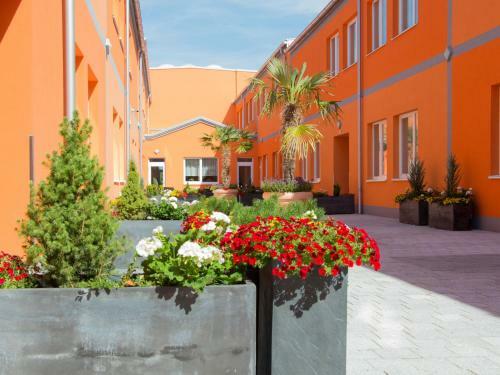Winrooms Seminar Hotel & Apartments