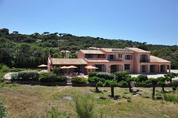 Hotel La Vierge Noire