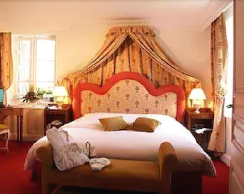 Hotel Ch�teau Des Comtes De Challes