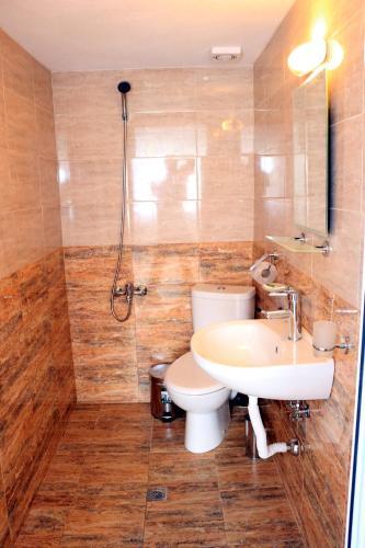 Hostal Guest House Marina Livada