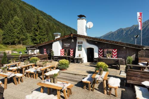 Hostal Bellevue Alm