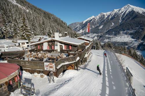 Hostal Bellevue Alm