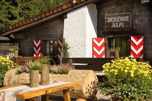 Hostal Bellevue Alm