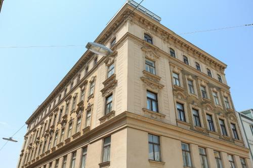 Vintage Apartments Sch�nbrunn