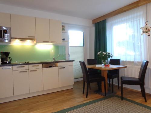 Hostal Landhaus Gstrein