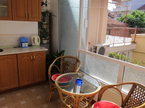 Private Home Yani Popov