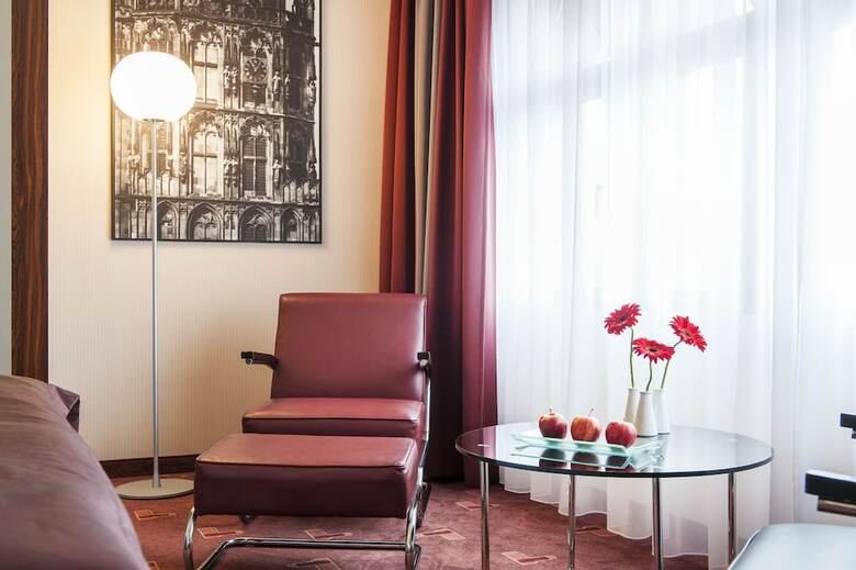 Hotel Premier Inn K�ln City Mediapark