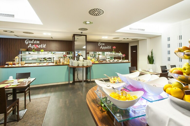 Hotel Premier Inn K�ln City Mediapark