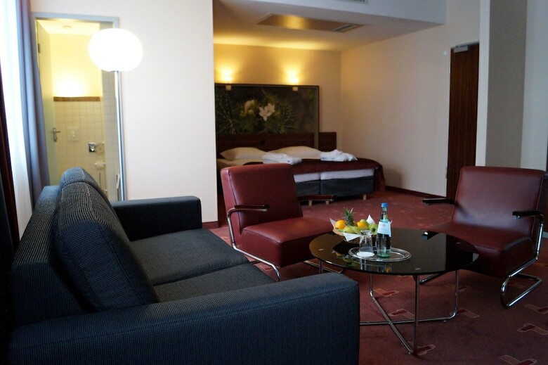 Hotel Premier Inn K�ln City Mediapark