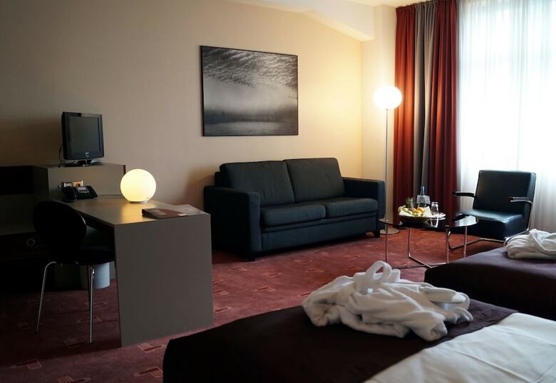 Hotel Premier Inn K�ln City Mediapark