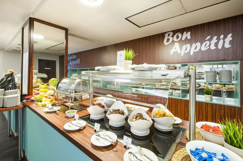 Hotel Premier Inn K�ln City Mediapark