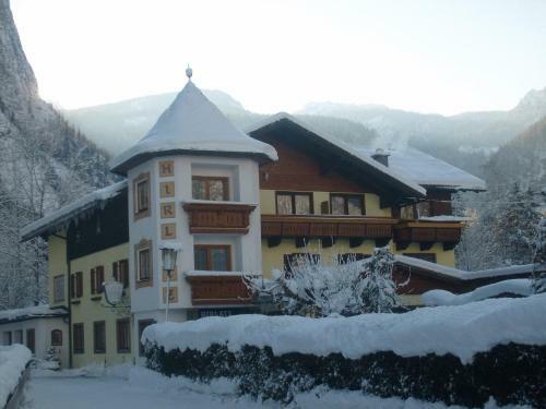 Hostal Gasthof Pension Hirlatz