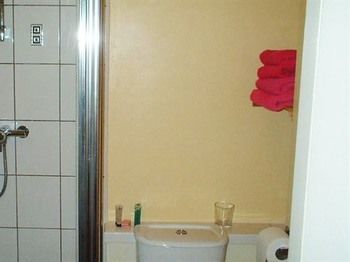 Albergue Burton Villa Guest House