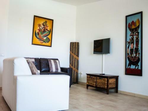 Djadsal Moradias Apartment