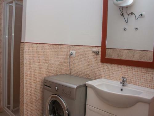 Djadsal Moradias Apartment