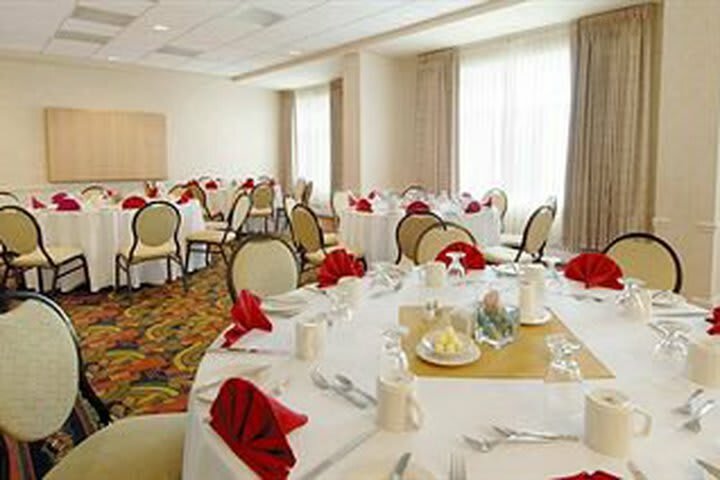 Hotel Hilton Garden Inn Calgary Airport