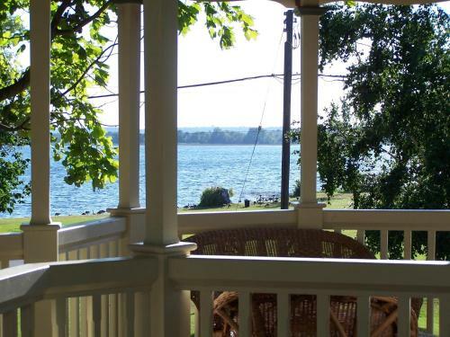 Creighton Manor Inn Bed & Breakfast