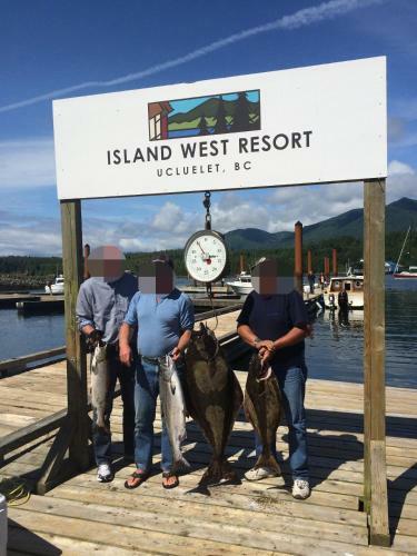 Motel Island West Resort