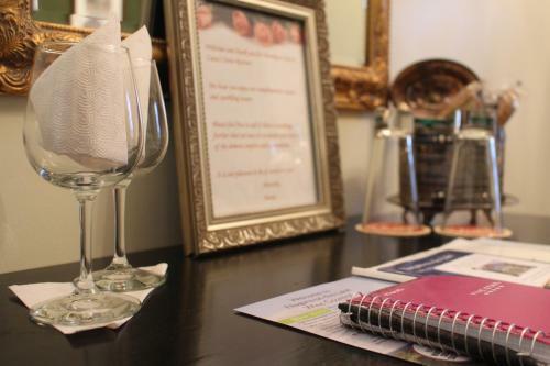Hostal Luisa's Suite Retreat