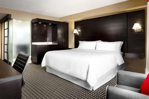 Hotel Four Points By Sheraton Mississauga Meadowvale