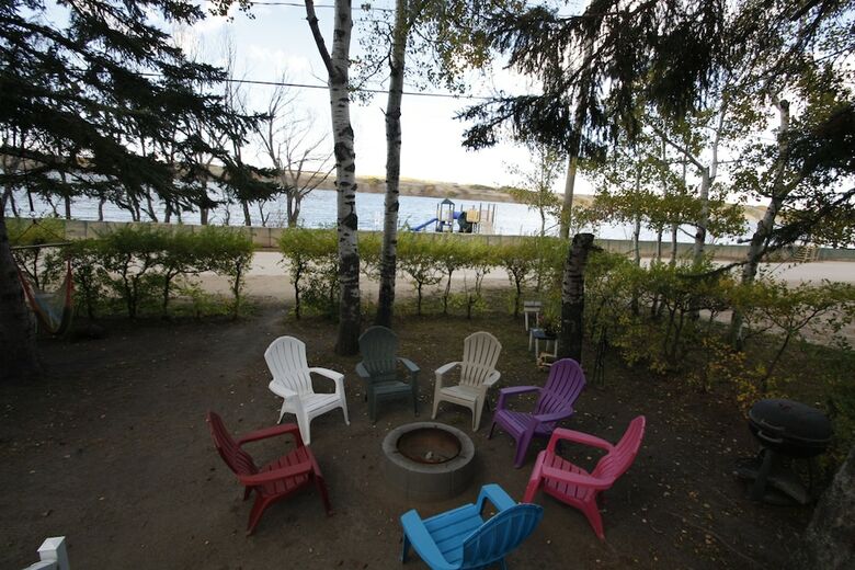 Lakefront Cottage In Manitou Beach