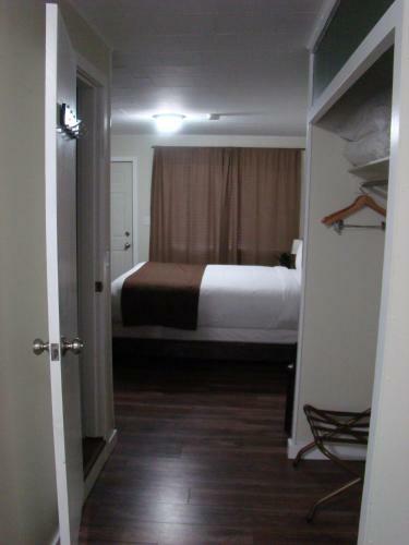 Motel Paddock Inn
