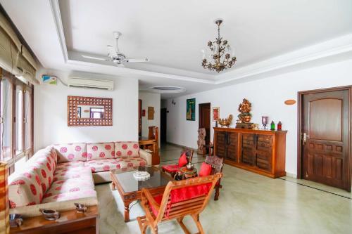 Hotel Shanti Home