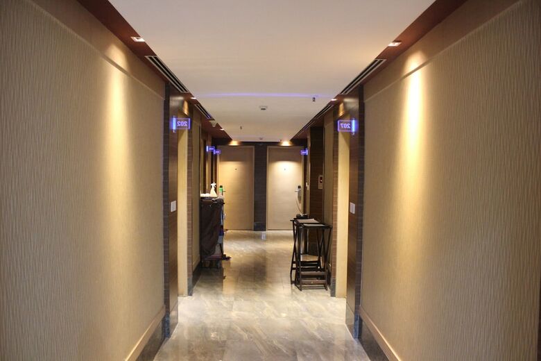 Hotel Swati Deluxe
